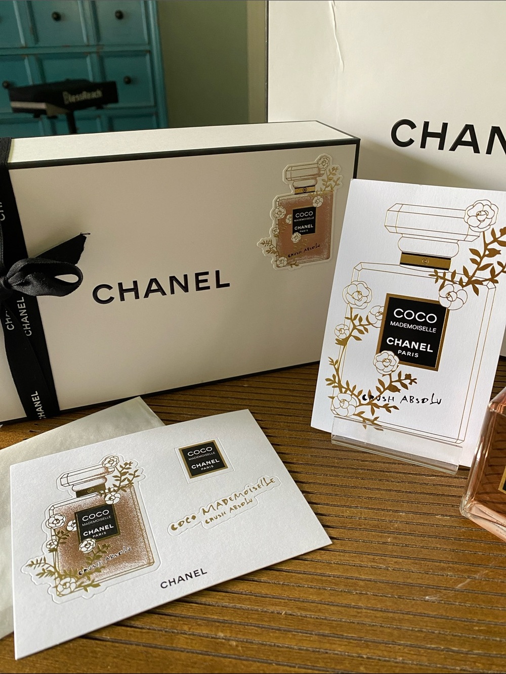 Chanel Coco Mademoiselle Crush Absolu Packaging Set